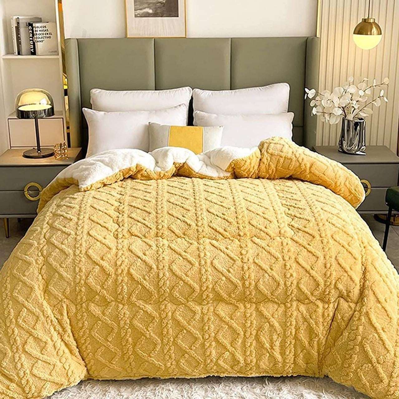 Geometric Fleece Comforter  The Beautiful   