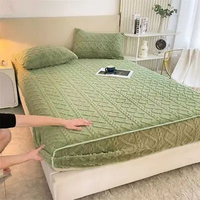 Geometric Fleece Mattress Protector 3 Piece  The Beautiful Queen Green 