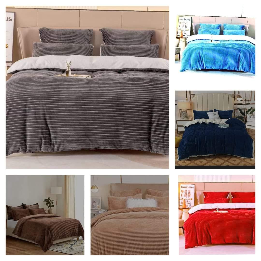 5 Piece Flannel Wooled Comforter  The Beautiful  Queen Red 