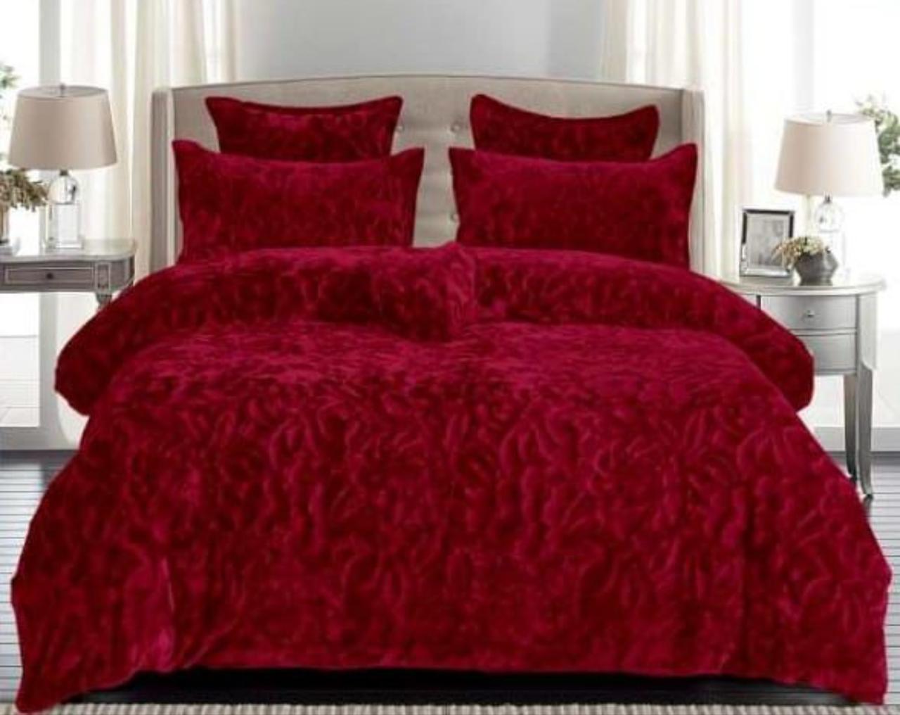 6 Piece Quilted Cover Queen Size Bedding Set  The Beautiful Red  